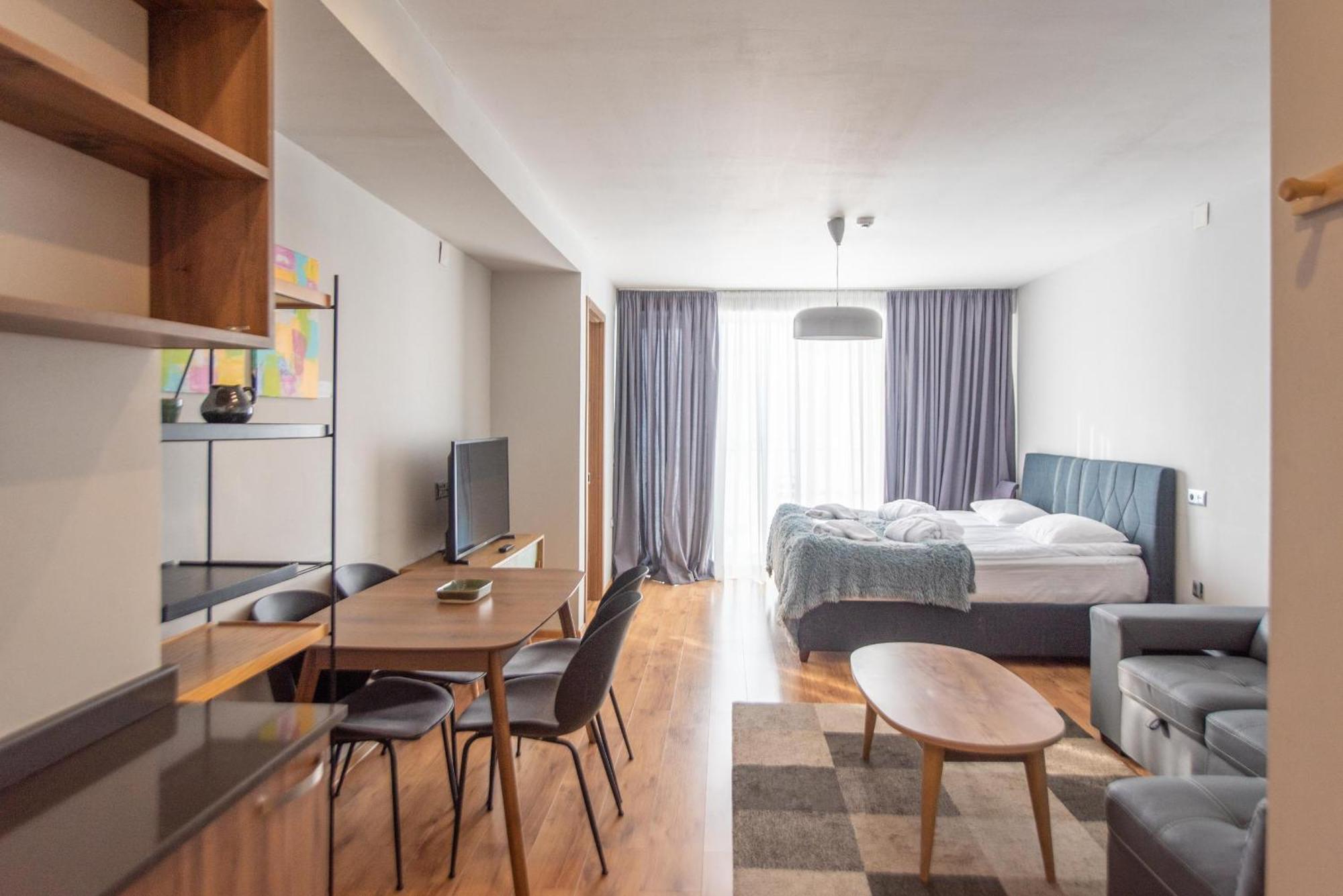 Gudauri Atrium Aparthotel ภายนอก รูปภาพ